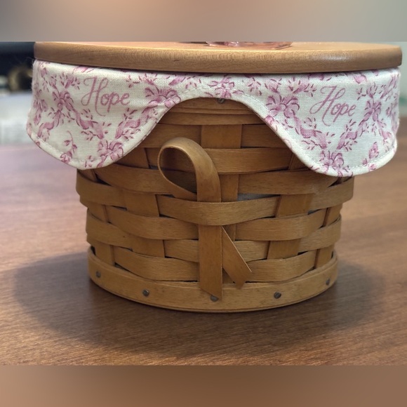 Longaberger, 2007 Horizon of Hope Basket with lid, fabric liner & plastic liner